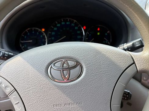 Used 2010 Toyota Sienna LE FWD image 14