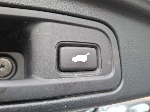 Used 2022 Honda Pilot Black Edition image 29
