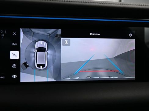 Certified 2024 Porsche Macan 4 Electric image 19