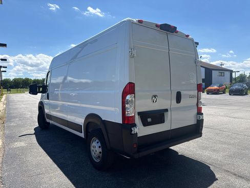 Used 2023 RAM ProMaster 2500 FWD image 9