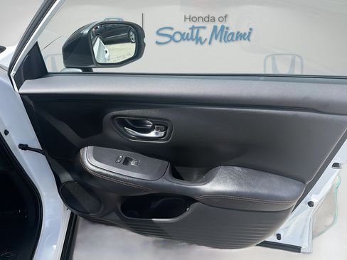 Certified 2023 Honda HR-V Sport image 32