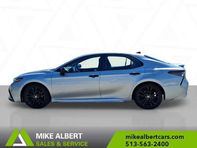 Used 2021 Toyota Camry SE FWD image 4