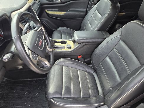 Used 2019 GMC Acadia Denali w/ Technology Package image 18