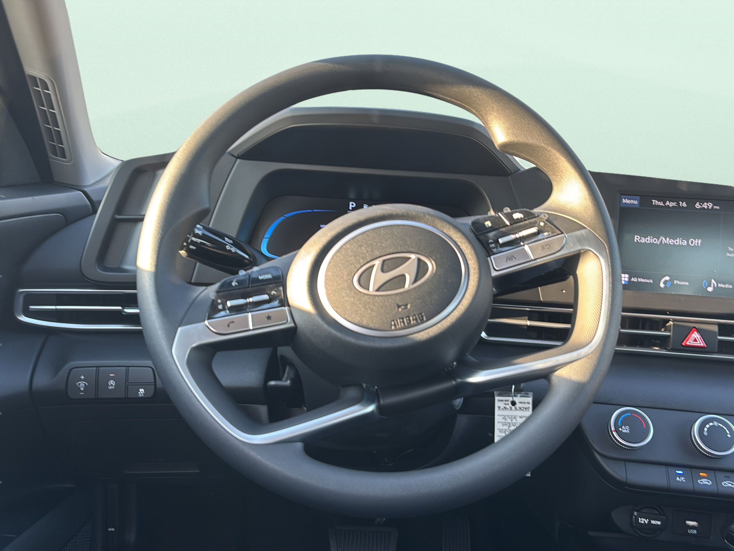 Certified 2026 Hyundai Elantra SE FWD image 12