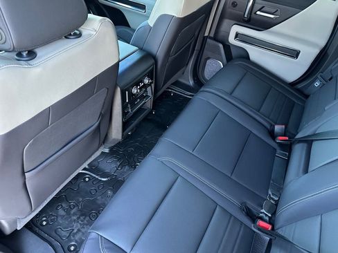 New 2026 GMC Hummer EV SUV image 10