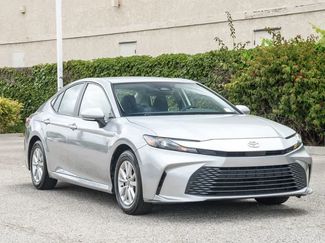 Used 2025 Toyota Camry LE FWD video 3