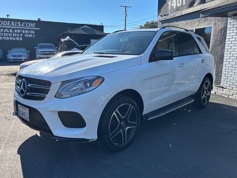 Used 2019 Mercedes-Benz GLE 400 4MATIC w/ Premium 1 Package image 14