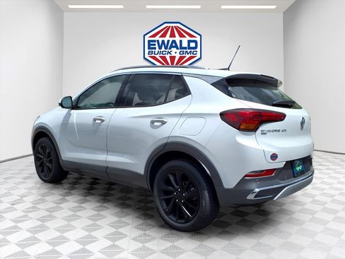 Certified 2021 Buick Encore GX Essence w/ Advanced Technology Package AWD/4WD image 5