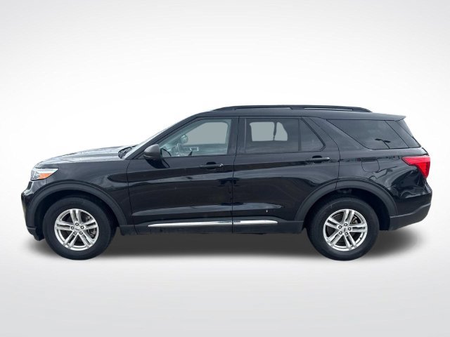 Used 2023 Ford Explorer XLT w/ Equipment Group 202A AWD/4WD image 6