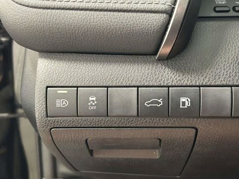 Used 2018 Toyota Camry SE w/ Moonroof Package image 20