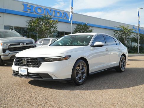 Used 2024 Honda Accord EX image 1
