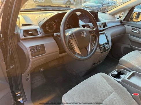 Used 2016 Honda Odyssey EX image 10
