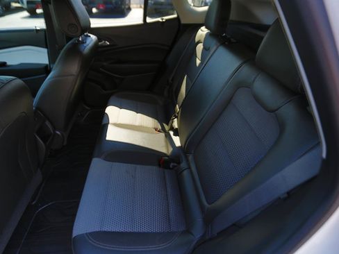 Used 2024 Chevrolet Trax LT w/ Driver Confidence Package FWD image 10