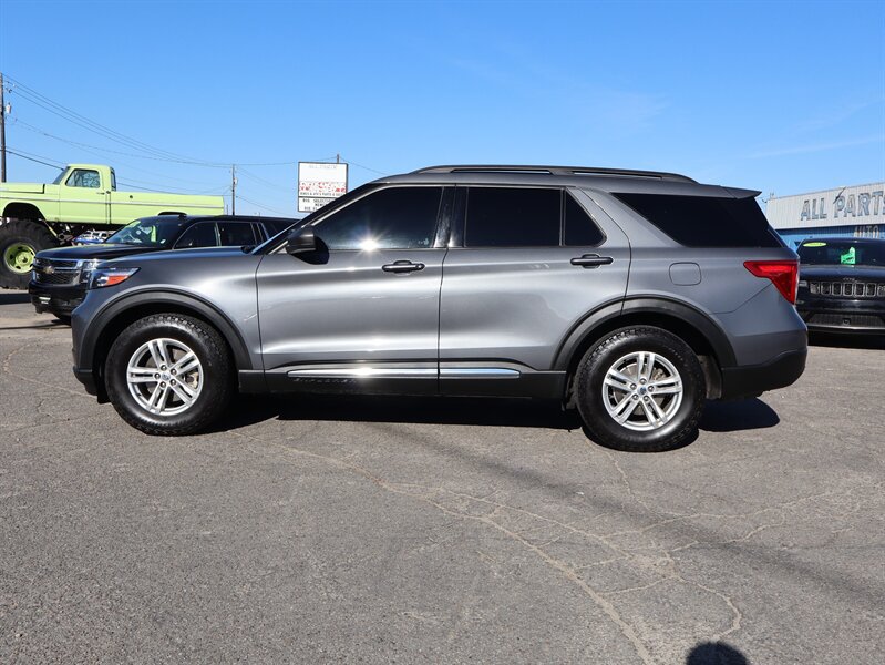 Used 2021 Ford Explorer XLT AWD/4WD image 27