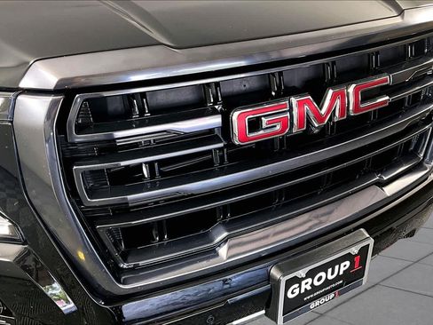 Certified 2024 GMC Yukon AT4 w/ AT4 Premium Plus Package AWD/4WD image 29