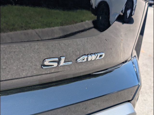Used 2023 Nissan Pathfinder SL AWD/4WD image 18