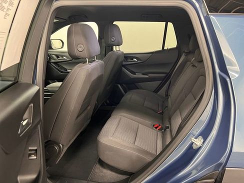 Used 2025 Chevrolet Equinox LT image 32