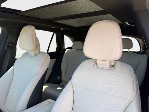 Used 2026 Mercedes-Benz GLC 300 4MATIC image 19