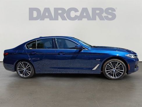 Used 2022 BMW 530e xDrive w/ Convenience Package AWD/4WD image 7