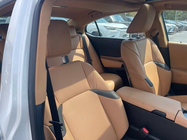 Certified 2023 Lexus ES 350 w/ Premium Package FWD image 7