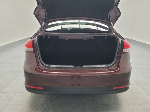 Used 2017 Kia Forte LX FWD image 29