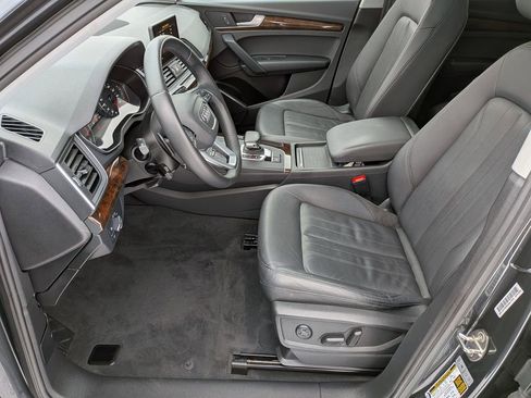 Used 2020 Audi Q5 2.0T Premium image 11