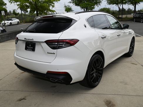 New 2024 Maserati Levante Modena Ultima image 5