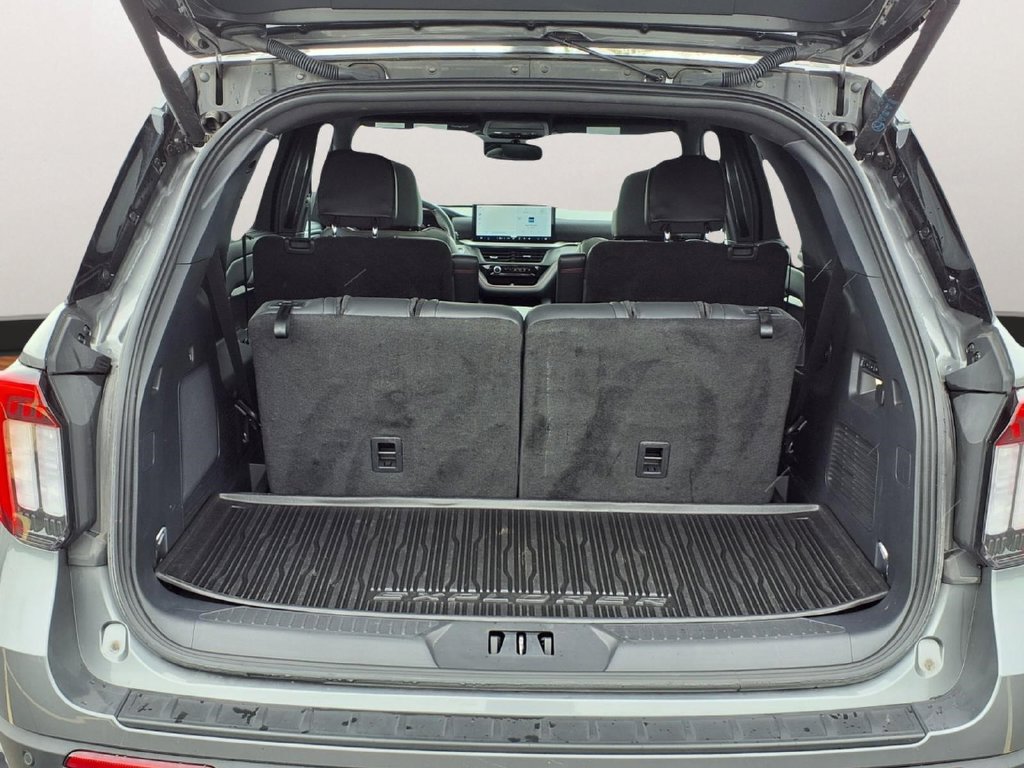Used 2025 Ford Explorer ST AWD/4WD image 25