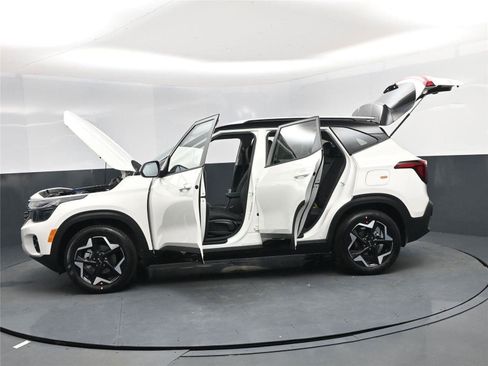 New 2026 Kia Seltos S image 40