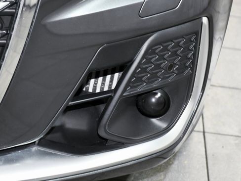 Used 2023 Audi S8 image 88