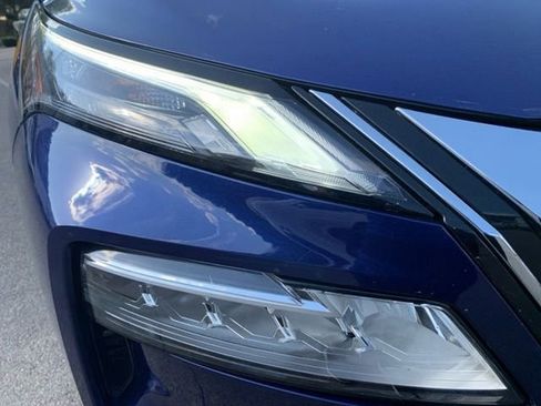 Used 2021 Nissan Rogue SV image 13