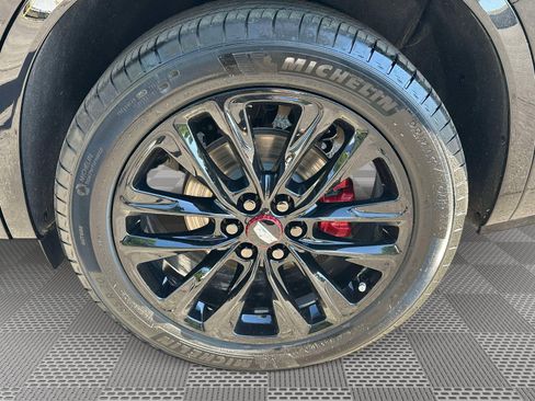 Used 2024 Cadillac XT6 Sport w/ LPO, Red Accent Package AWD/4WD image 35