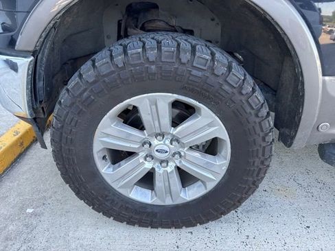 Used 2018 Ford F150 Lariat w/ Equipment Group 502A Luxury AWD/4WD image 13