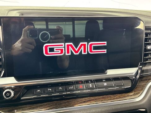 Used 2024 GMC Sierra 1500 Elevation w/ Elevation Premium Package AWD/4WD image 30