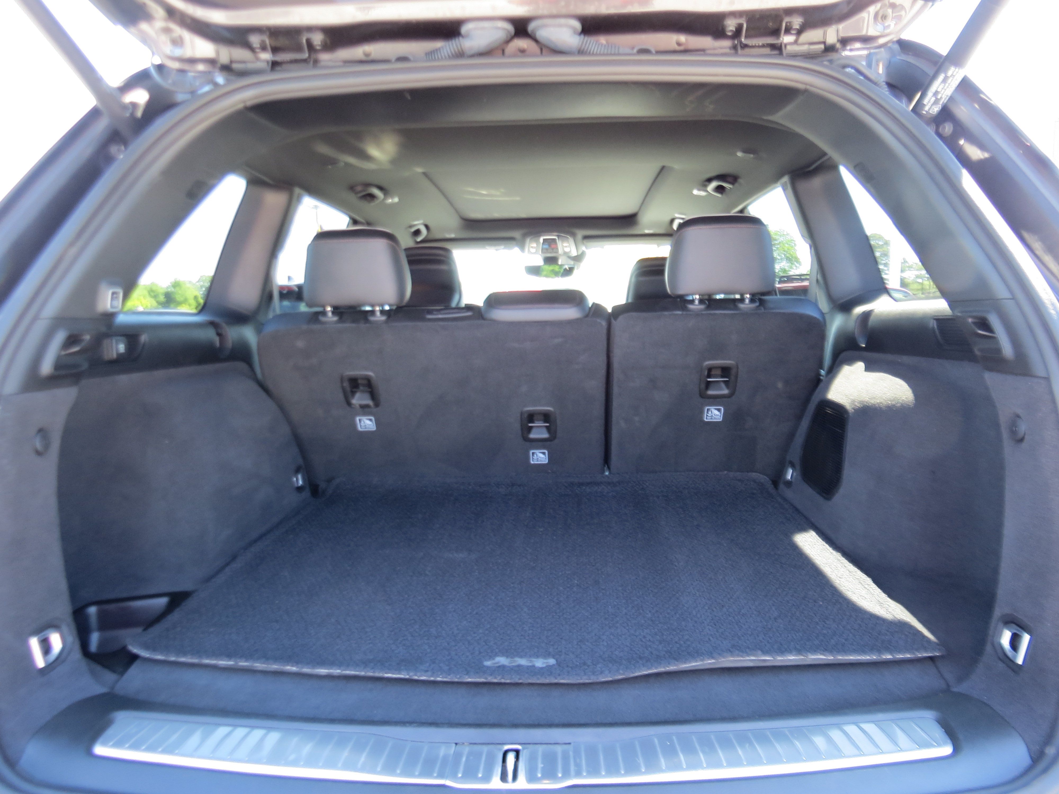 Used 2025 Jeep Grand Cherokee Summit AWD/4WD image 13