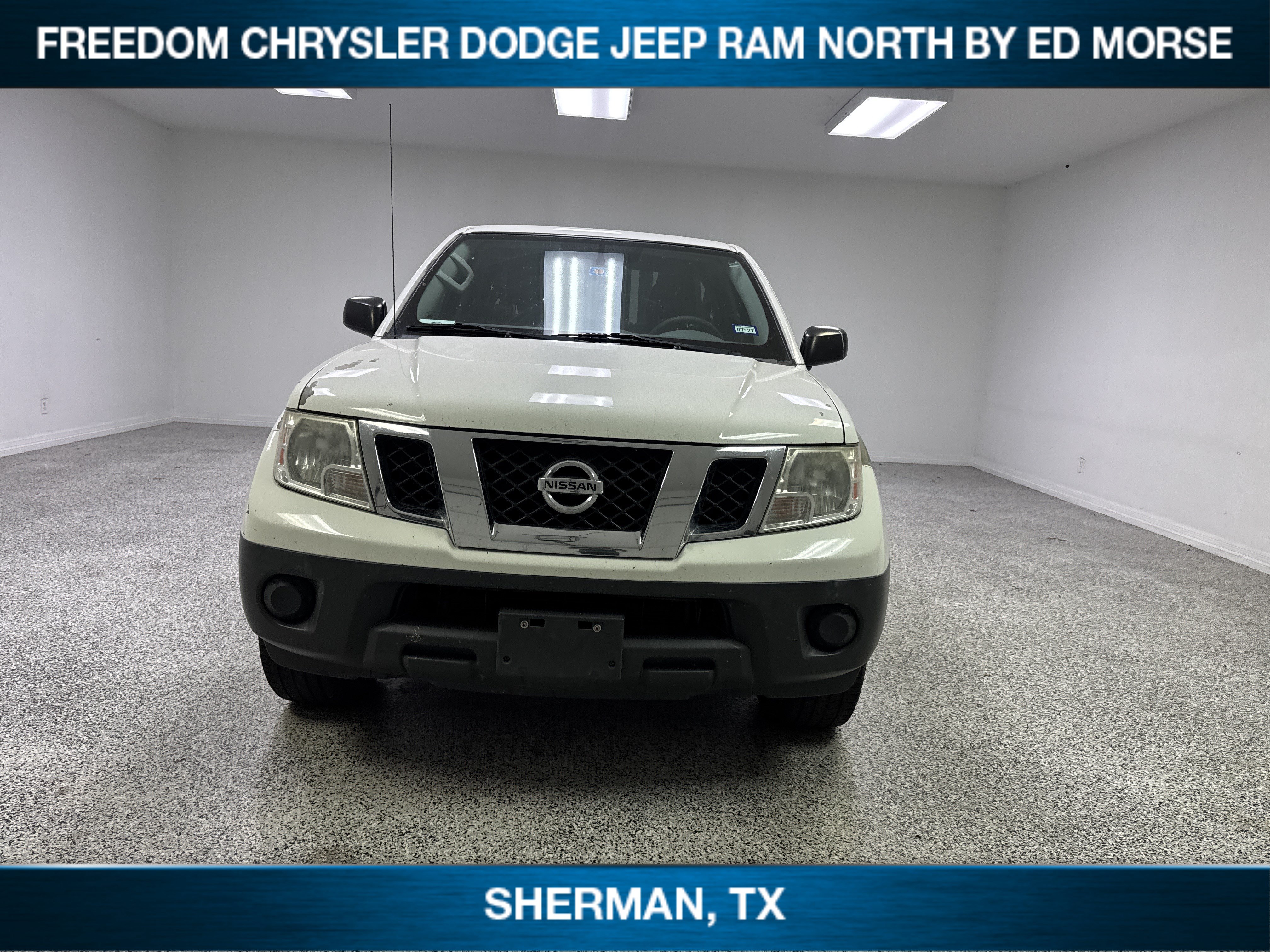 Used 2018 Nissan Frontier S RWD image 2