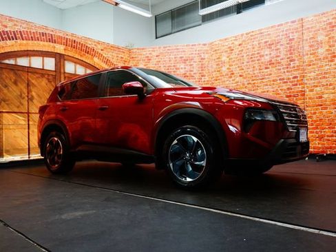 Certified 2025 Nissan Rogue SV AWD/4WD image 3