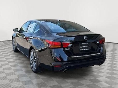 Used 2023 Nissan Altima 2.5 SL AWD/4WD image 5