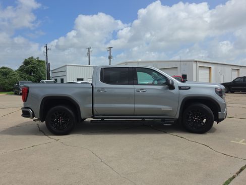 Used 2026 GMC Sierra 1500 Elevation w/ Elevation Premium Package RWD image 4