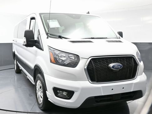 Used 2023 Ford Transit 350 XLT image 4