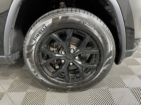 Used 2020 Jeep Grand Cherokee Limited AWD/4WD image 11