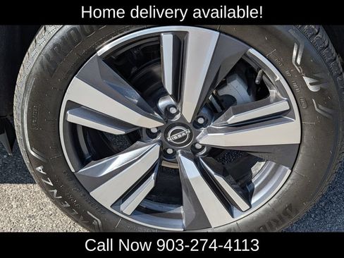 Used 2026 Nissan Rogue SL FWD image 11
