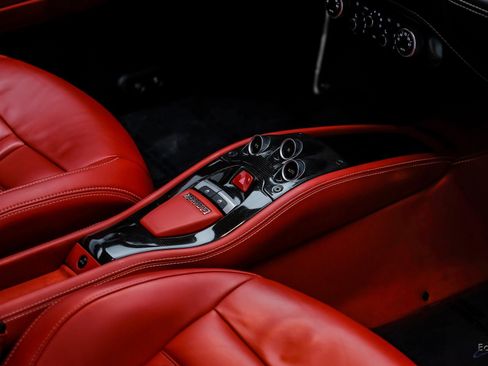 Used 2015 Ferrari 458 Italia Coupe image 58