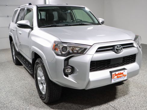 Used 2024 Toyota 4Runner SR5 Premium AWD/4WD image 5