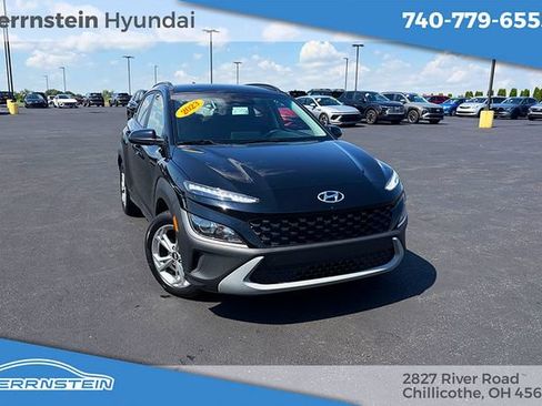 Used 2023 Hyundai Kona SEL AWD/4WD image 2