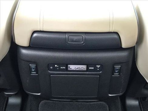 Used 2023 Nissan Armada Platinum w/ Captain's Chairs Package RWD image 17