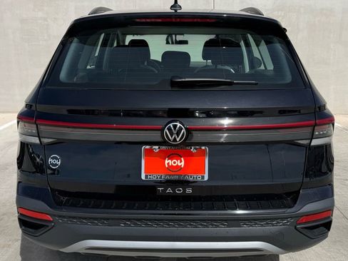 Certified 2025 Volkswagen Taos S image 4