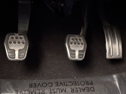 Used 2018 Ford Focus ST image 41