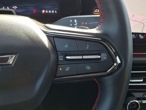 Used 2024 Chevrolet Traverse RS image 21