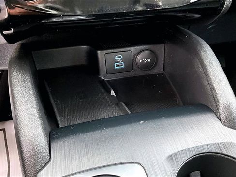 Certified 2023 Ford Escape Platinum w/ Premium Technology Package AWD/4WD image 27